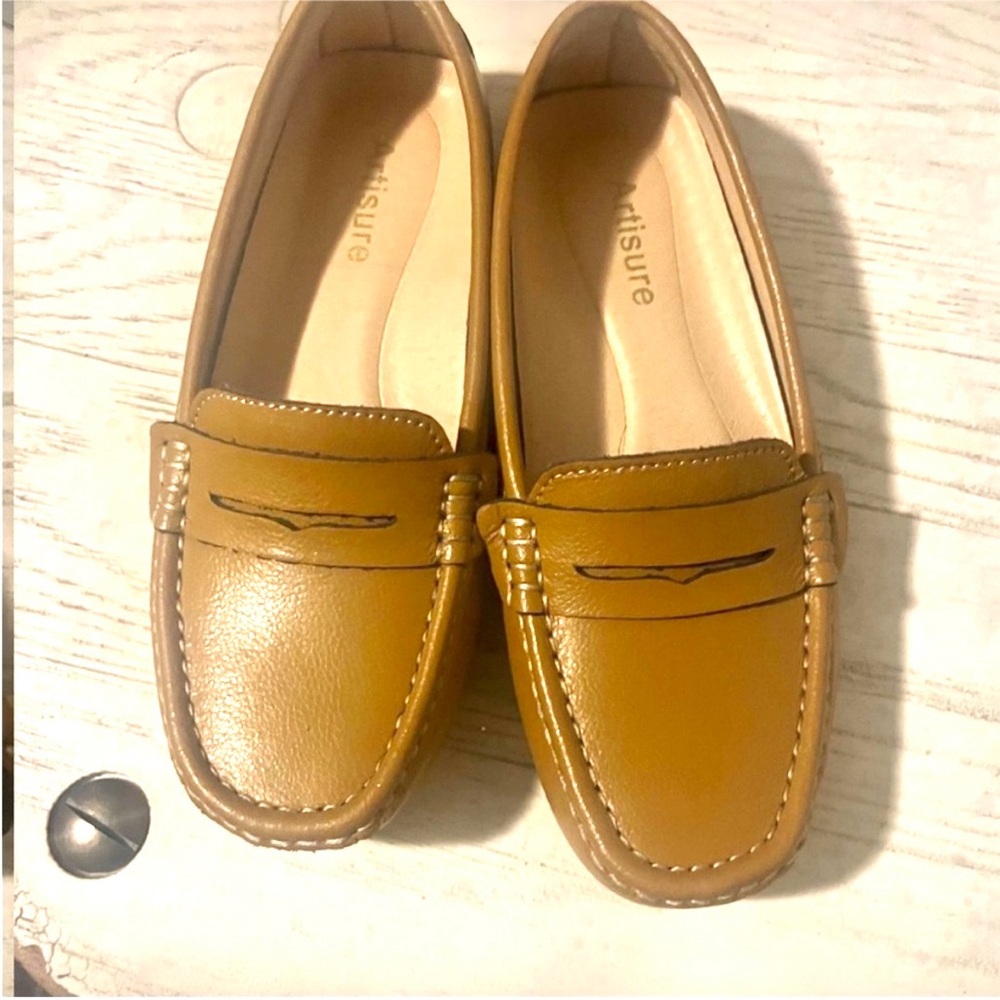 New, Artisure Women's Leather Penny Loafer Moccasins Slip On Comfort Flats, 7.5M - Picture 5 of 7